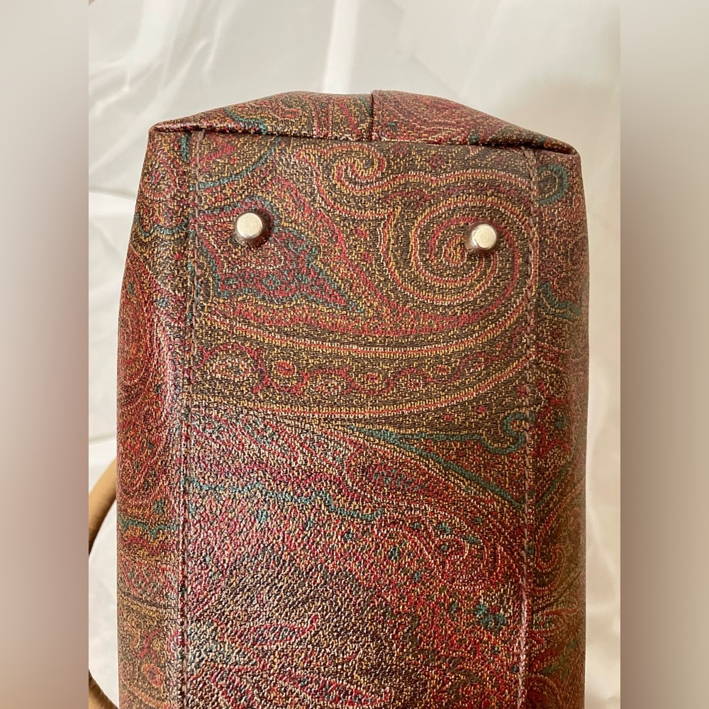 **SOLD** Vintage Etro Iconic Paisley Shoulder Bag - Picture 13 of 16